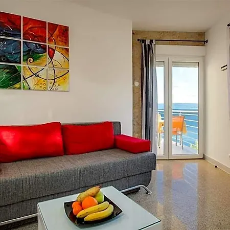 Comfy With Its Own Balcony Appartement Split